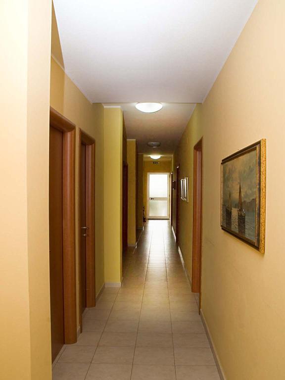 Albergo L'Approdo Lesina Exterior photo